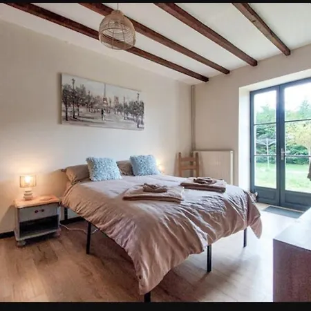 Prázdninový dům Vigne - On A Vineyard, Overlooking The Vines In 2 Bedroomed Savigne